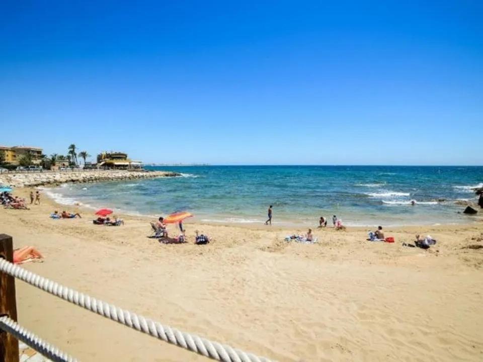 Apartment Deluxe Clara Sea Senses Torrevieja Eksteriør billede