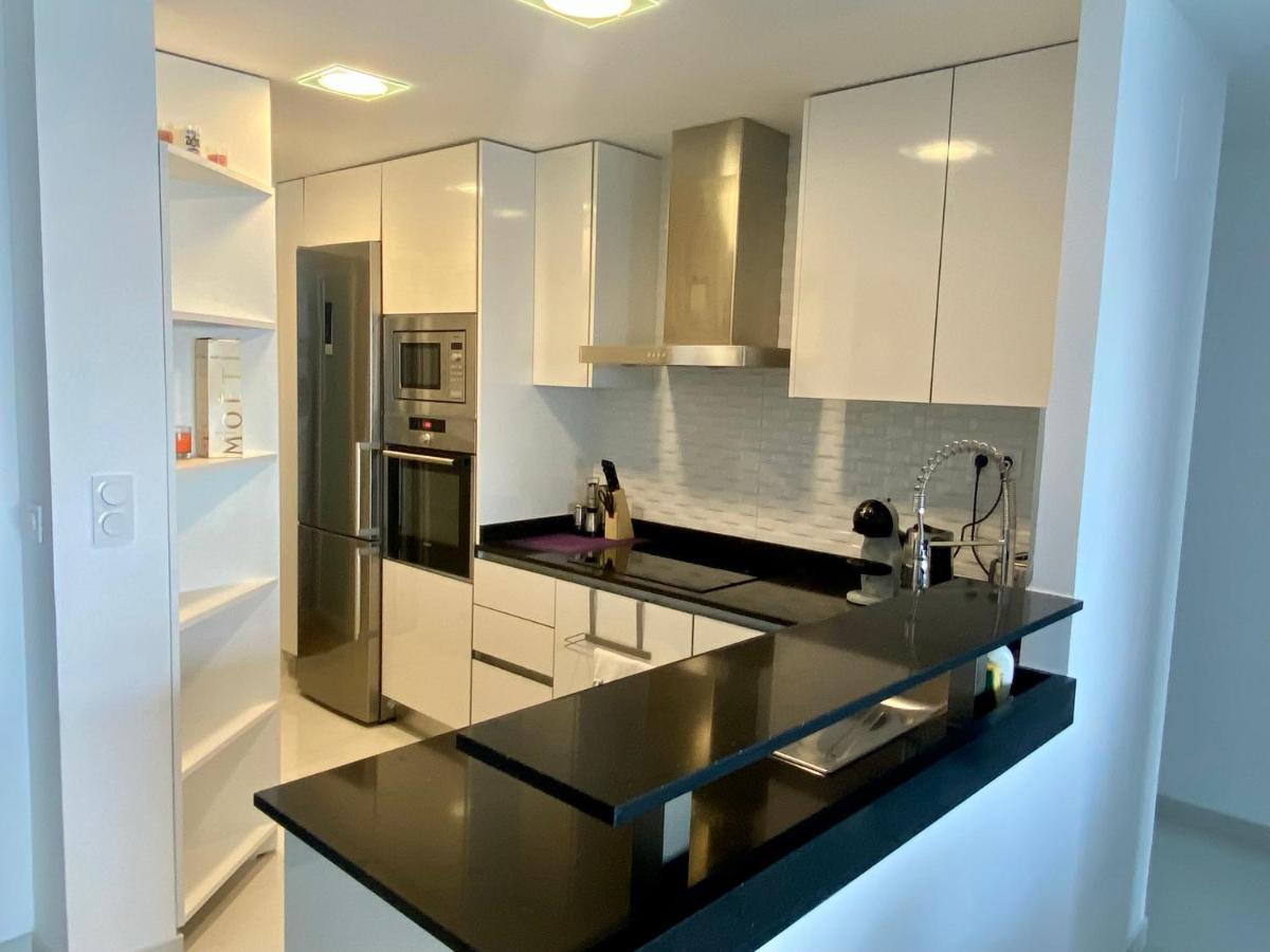 Apartment Deluxe Clara Sea Senses Torrevieja Eksteriør billede