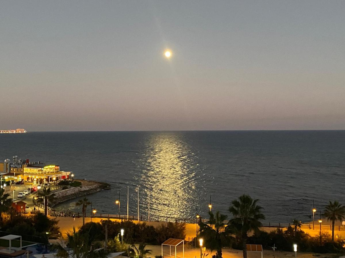 Apartment Deluxe Clara Sea Senses Torrevieja Eksteriør billede